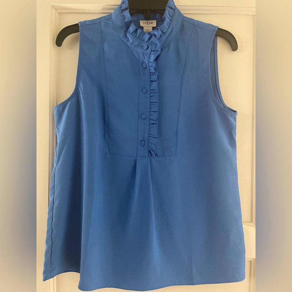 Cute dressy tank with button detail